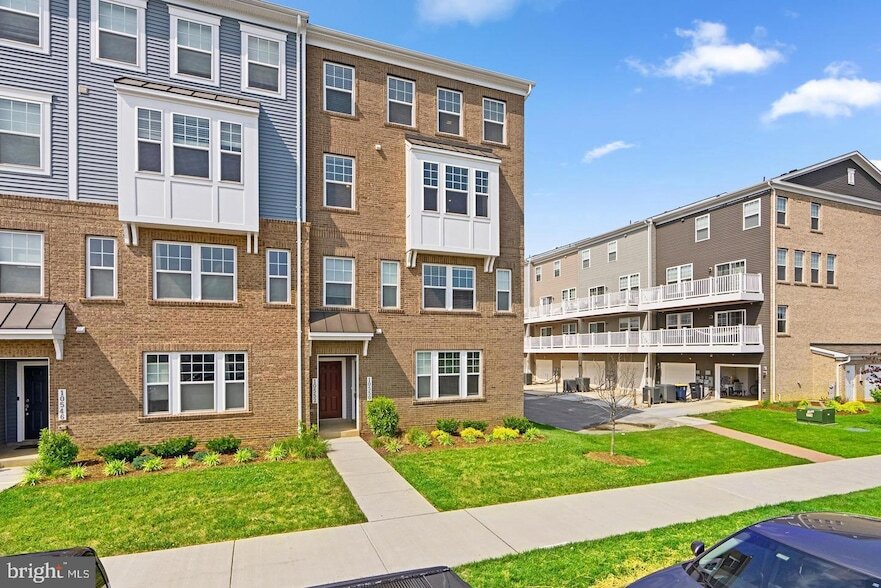 Photo - 10552 Neil Armstrong Way