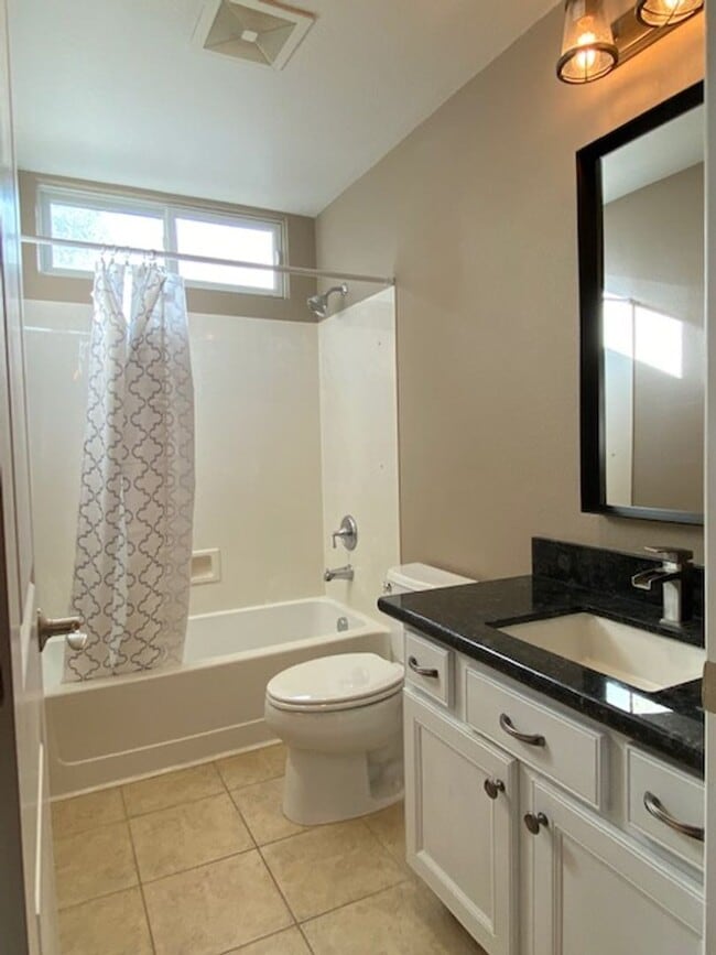 Photo - Lincoln Crossing 6 bedroom home