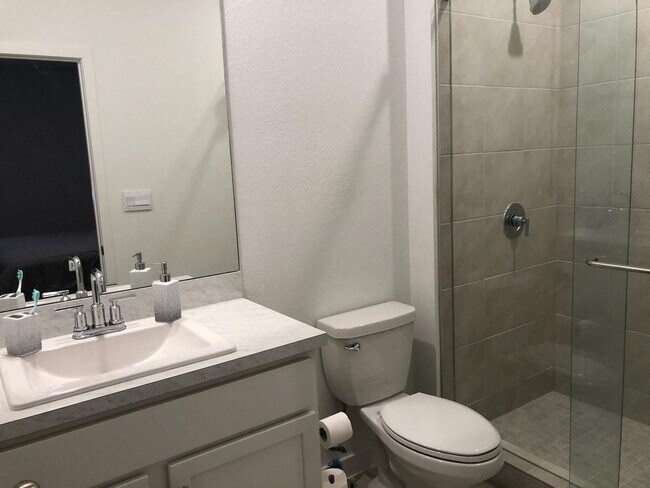 Photo - 939 NW 3rd St