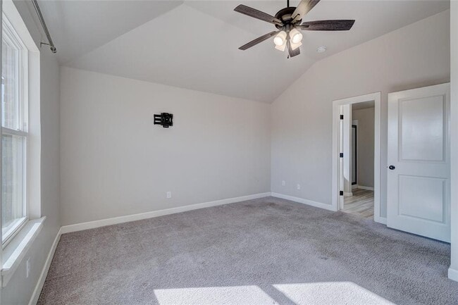 Photo - 6400 SE 87th St