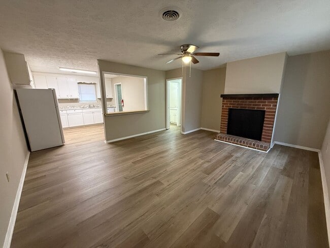 Photo - 1605/1607 Cedar Shoals Dr Unit 1605