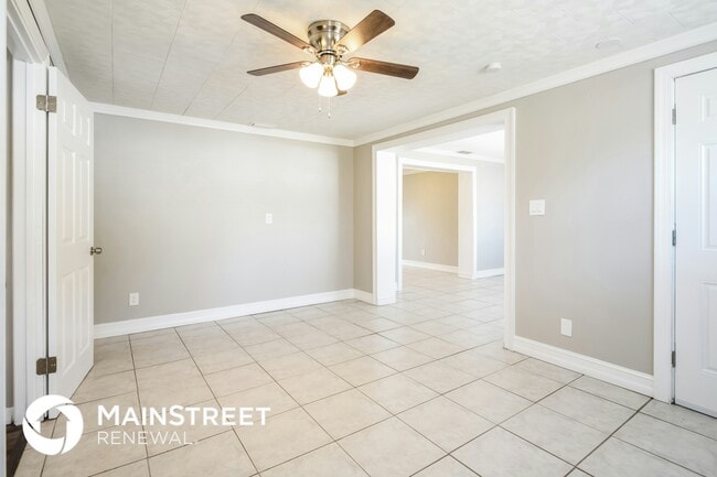 Photo - 4251 Oakfield Ave