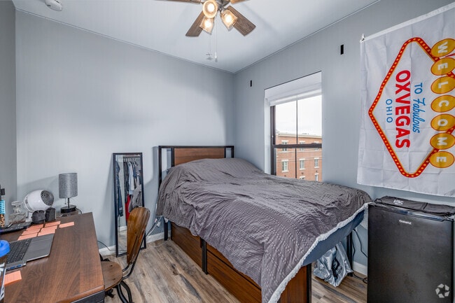4BR, 2BA - 1,000SF - Third Bedroom - Student Housing- 52 East Park Place
