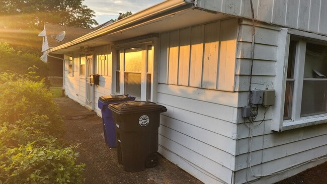 Building Photo - 2291 Green Rd Rental