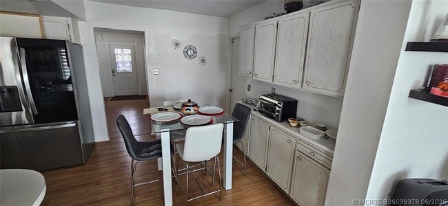 Photo - 7000 NW 11th St