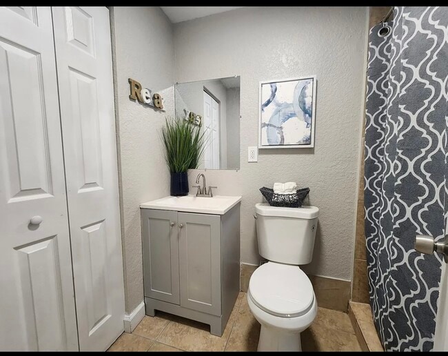 Photo - 3409 Sloan Rd Unit 2