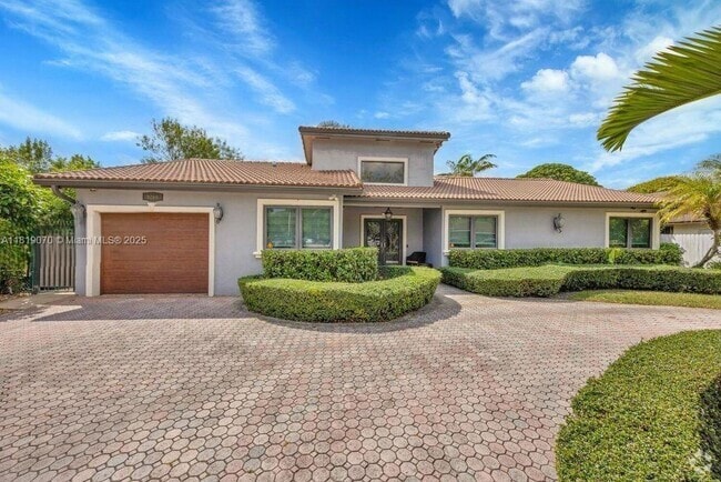 Building Photo - 9260 SW 134th Pl Rental