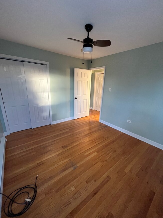 Building Photo - 6450 S New England Ave Unit 3A