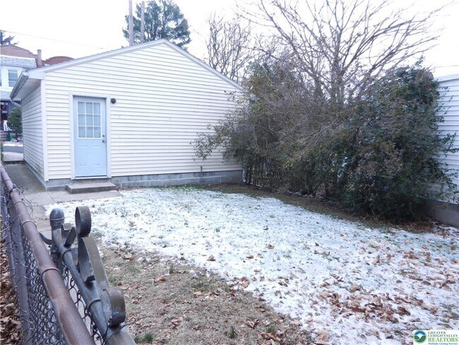 Photo - 1428 Center St Unit 2