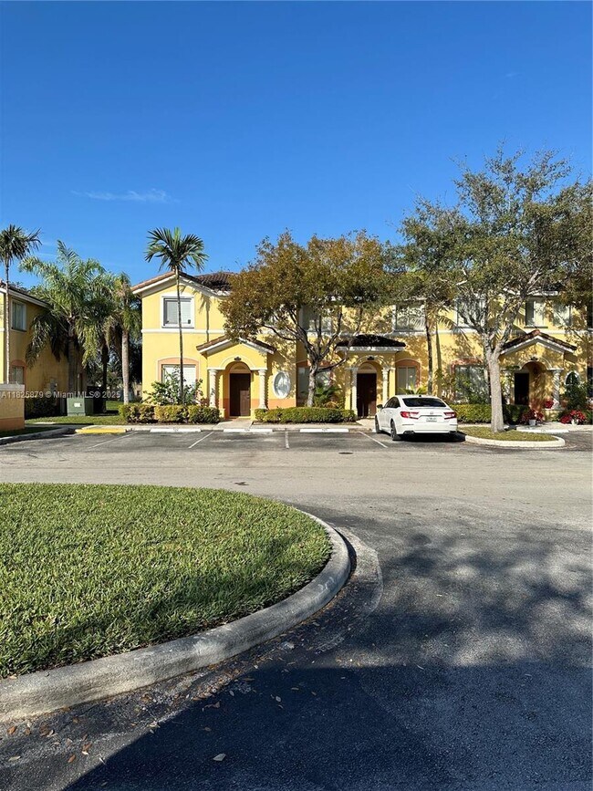 Photo - 2508 SE 14th Ave Unidad 287 Rental