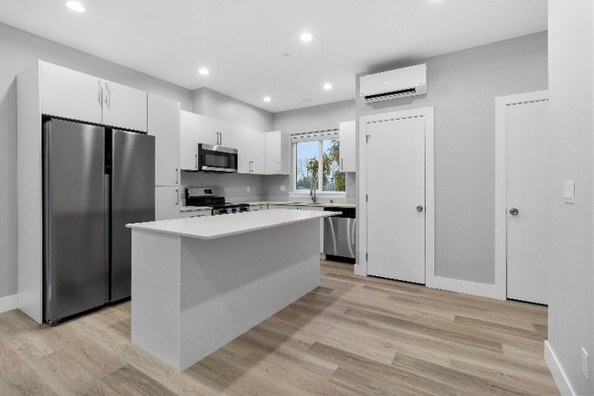 Photo - 5724 Sterling Ave Unidad 102