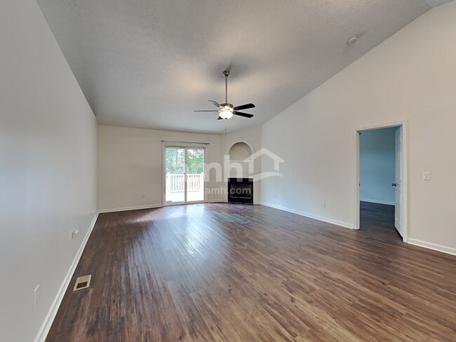 Photo - 7037 Crescent Boat Ln