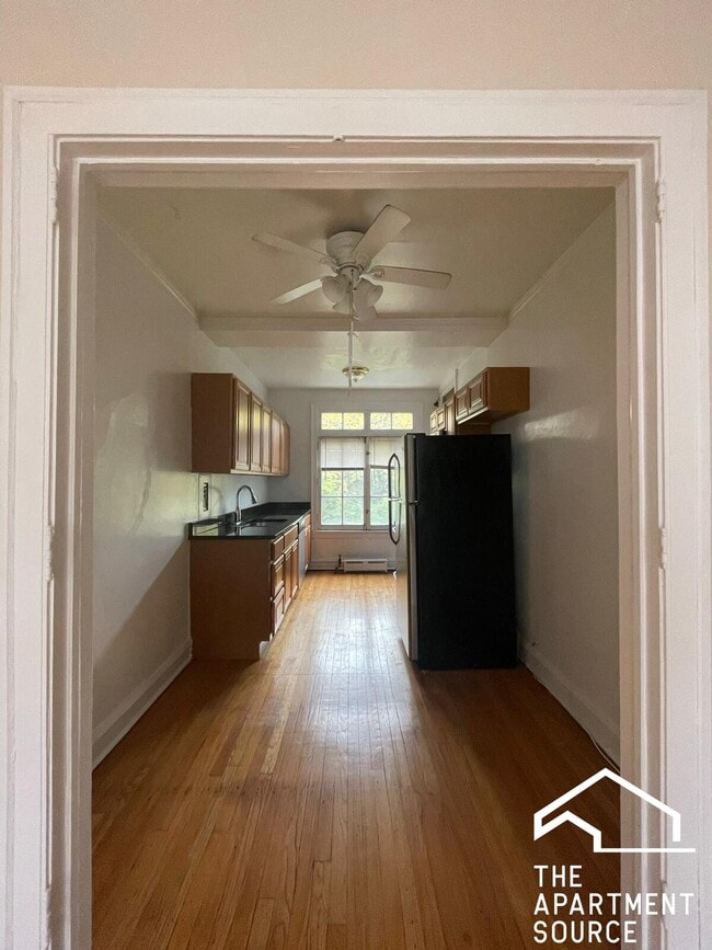 Building Photo - 911 Elmwood Ave Unit E3 Rental