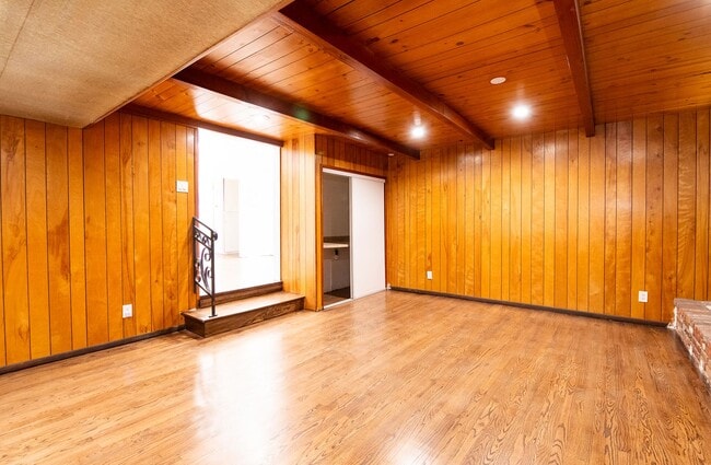 Photo - House - 3 Bedrooms / 2 Baths - Norwalk