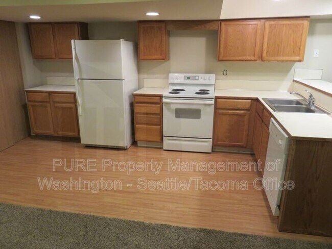 Photo - 702 119th St S