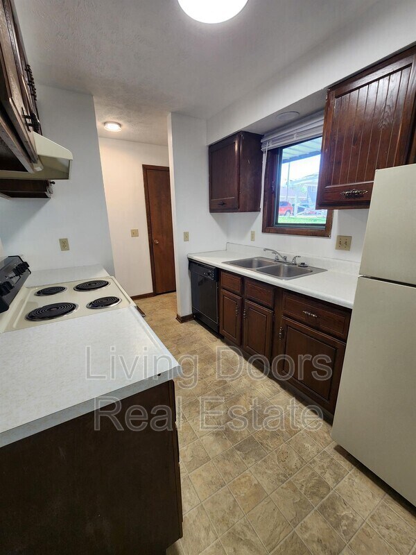 Photo - 1215 A St Unit #2