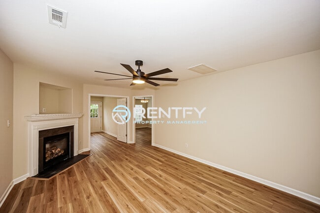 Photo - 2027 Quill Ct