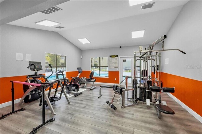 Photo - 3032 Parkway Blvd Unit 307