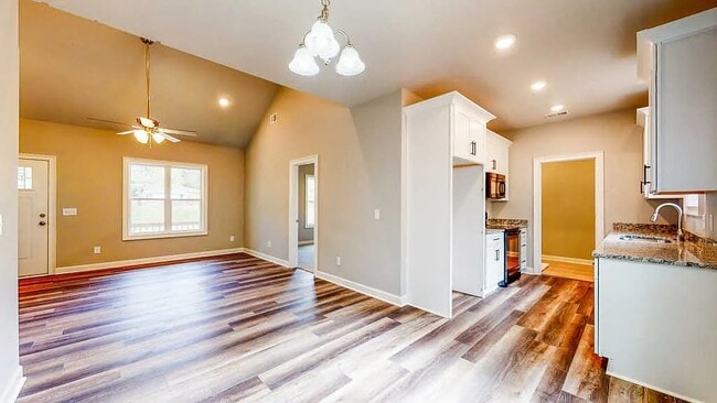 Photo - 1512 Williamson Rd