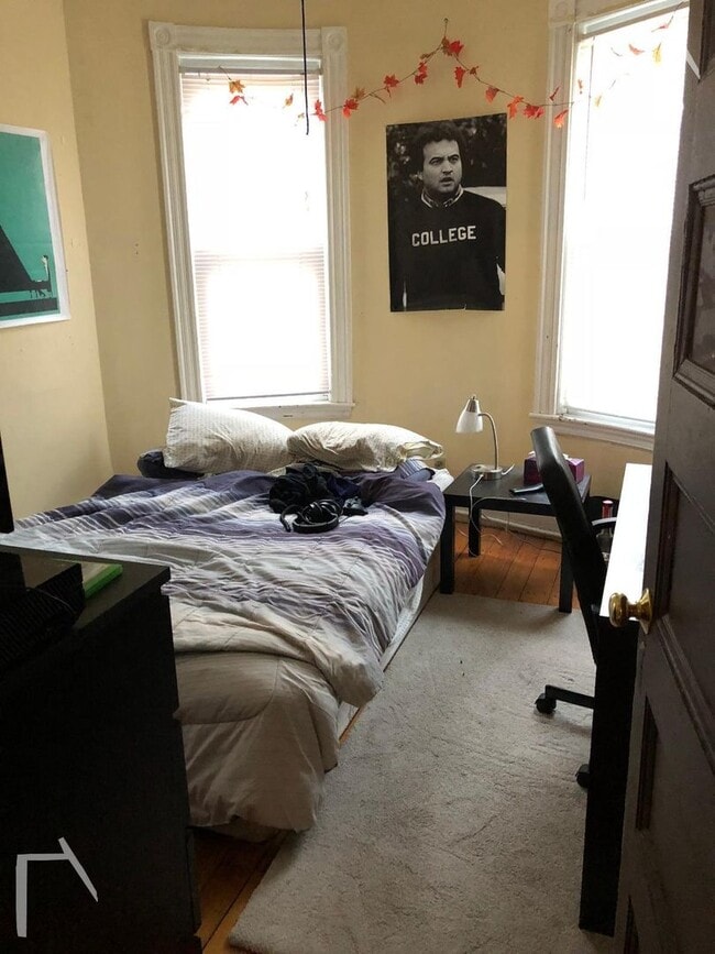 Photo - AMAZING 5 BED IN MISSION HILL!!! HOT LISTING!!!