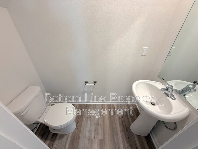 Photo - 180 Caffee Dr