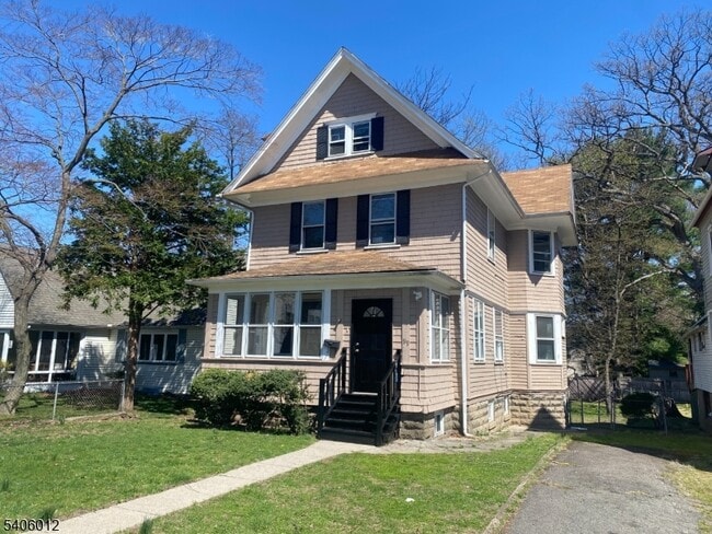 Building Photo - 99 Lincoln St