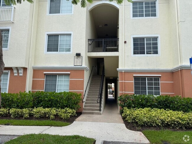 Building Photo - 9833 Baywinds Blvd Unit 7107 Rental