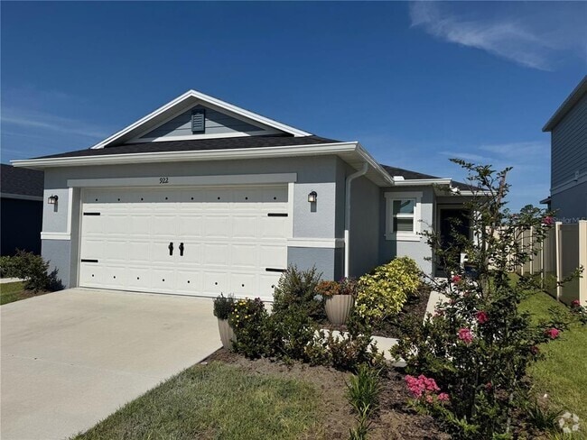 Building Photo - 922 Birch Dr Rental