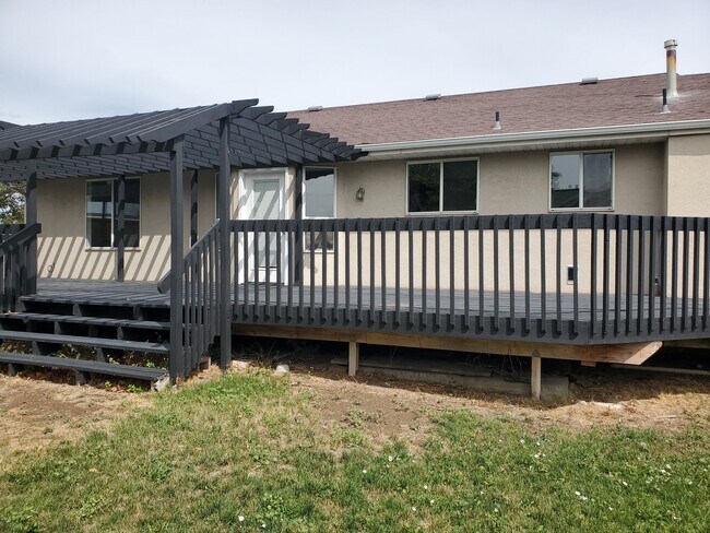 4785 Dorilee Dr