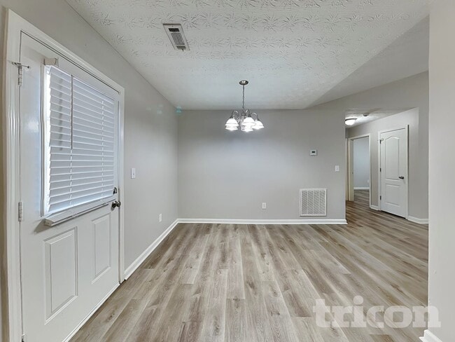 Photo - 60 Camden Pl