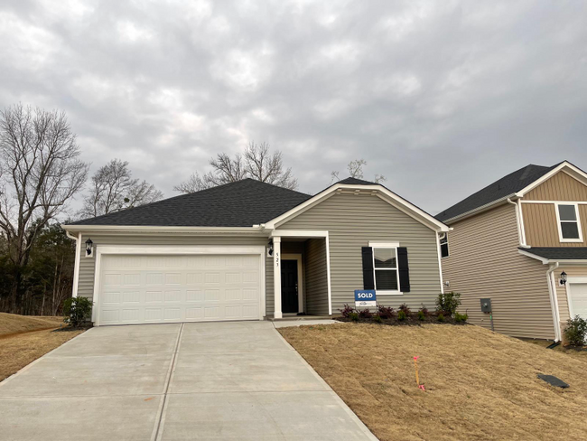 Building Photo - 523 Summit Vw