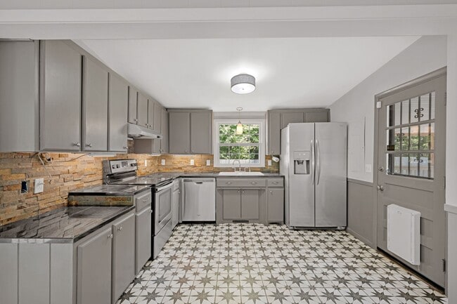 Photo - 5927 Old Harding Pike