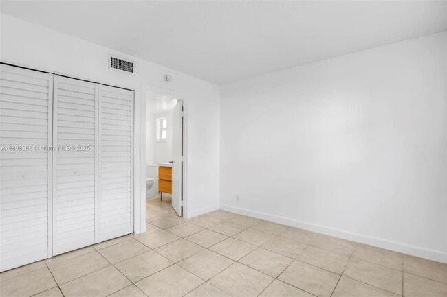 Photo - 8002 Lagos De Campo Blvd Unit B-101