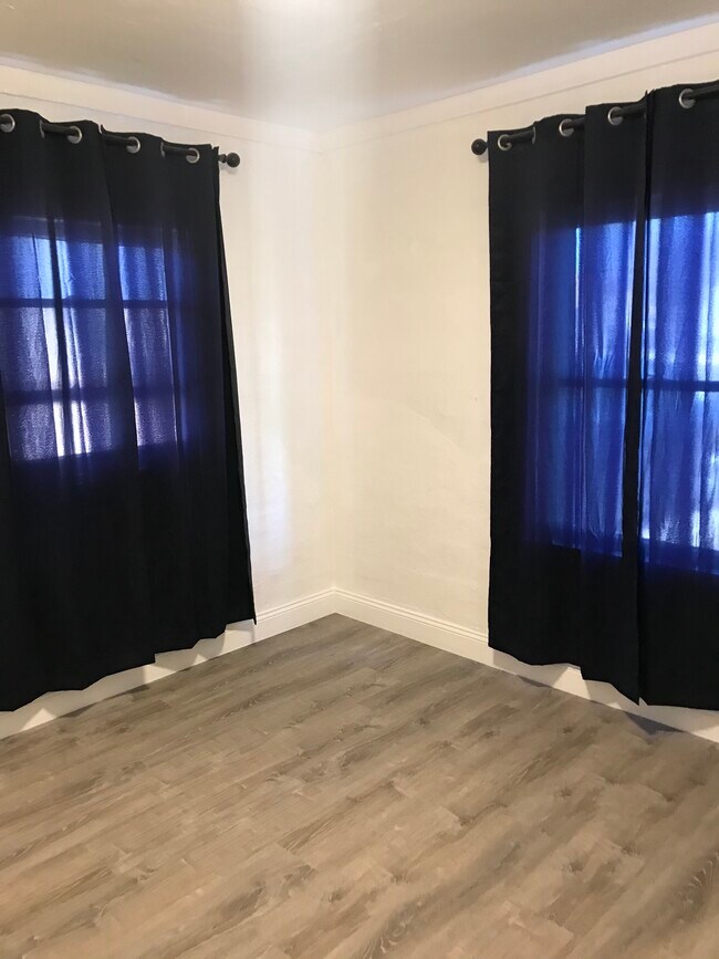 Photo - 1518 E Clinton Ave