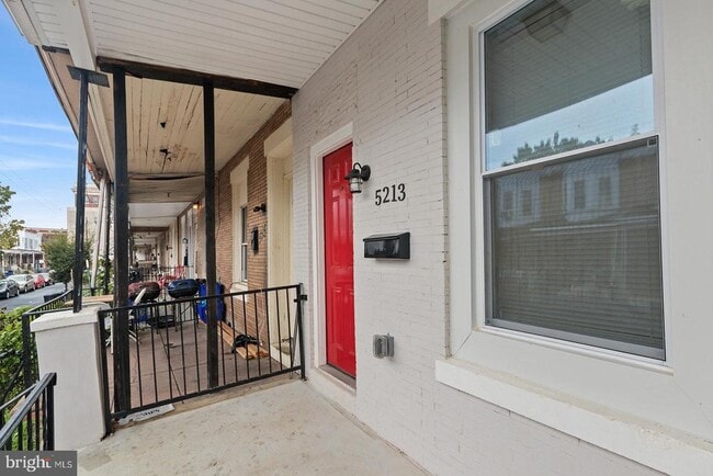 Photo - 5213 Rodman St