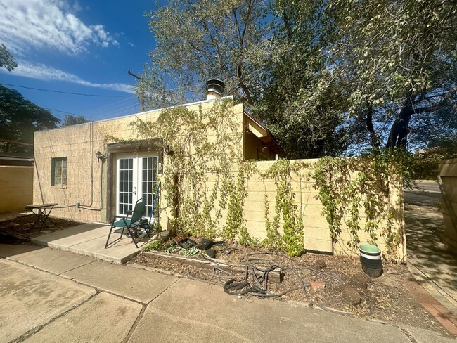 Building Photo - 1Bed/1Bath  Near Texas Tech!