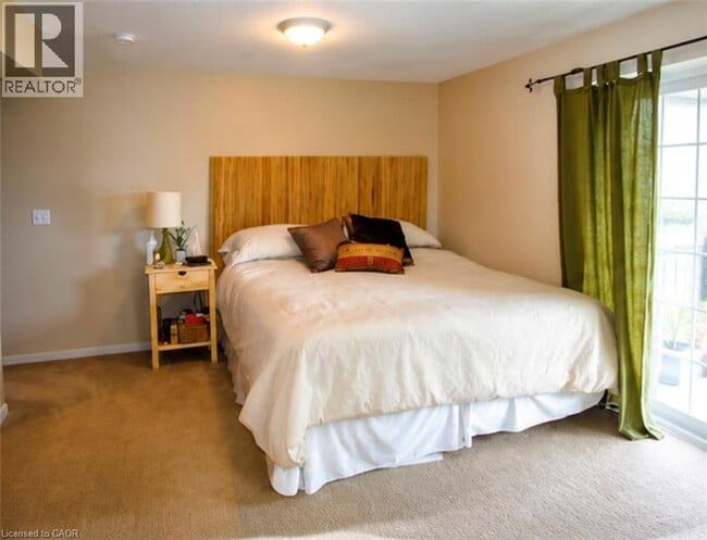 Photo - 151 Clairfields Dr E