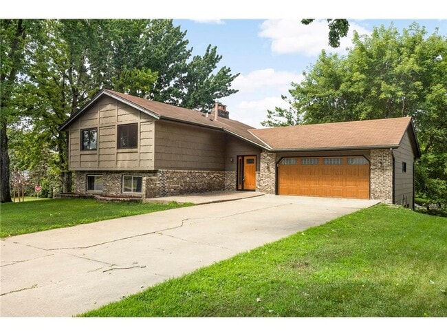 Building Photo - 8666 Windward Cir