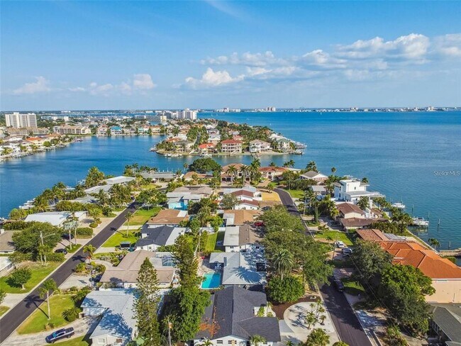 Photo - 1949 Dolphin Blvd S