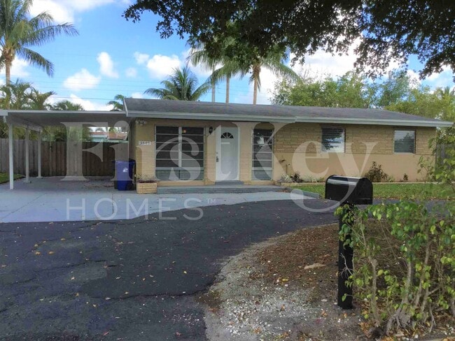 Building Photo - 3549 SW 16th St