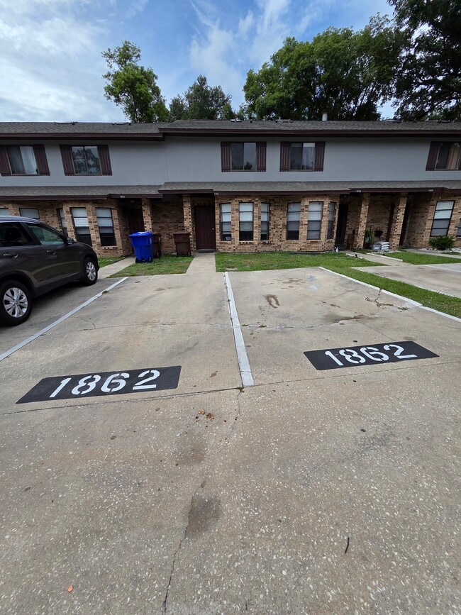 Photo - 1862 Foxhall Cir