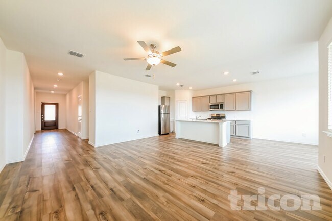 Photo - 5416 Montrose Dr