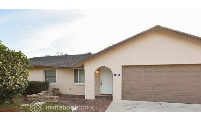 Building Photo - 1231 Essex Dr