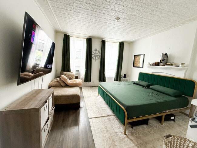 Building Photo - 411 3rd St Rental
