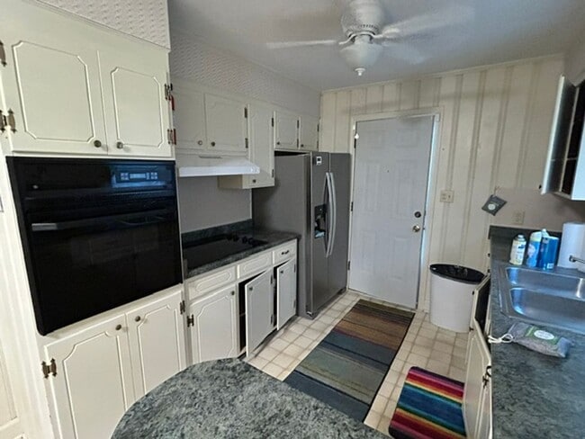 Photo - 510 E 18th St