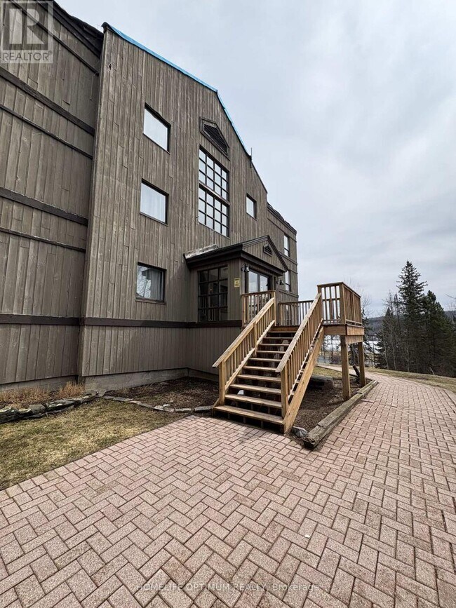 Photo - 51 Deerhurst Dr Unit 106