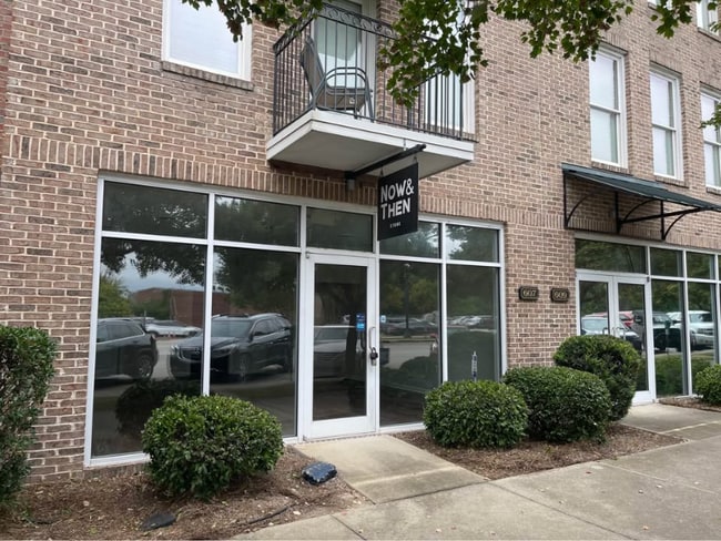 Photo - 607 Lady St Unit A