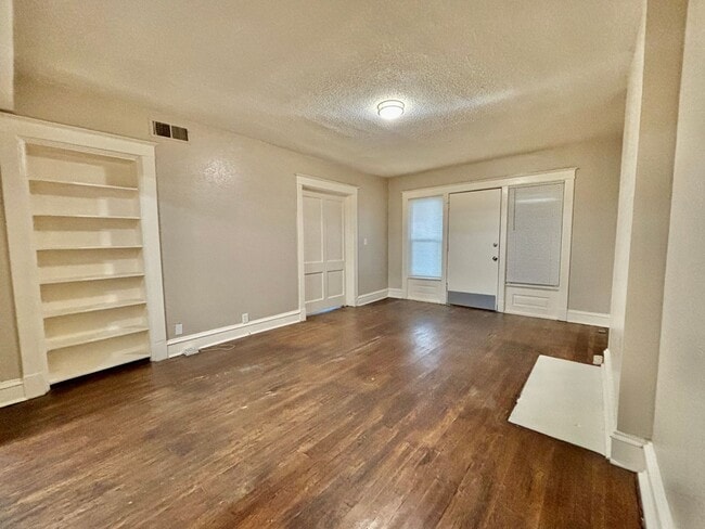 Photo - The Shelby Unit 3532-1N