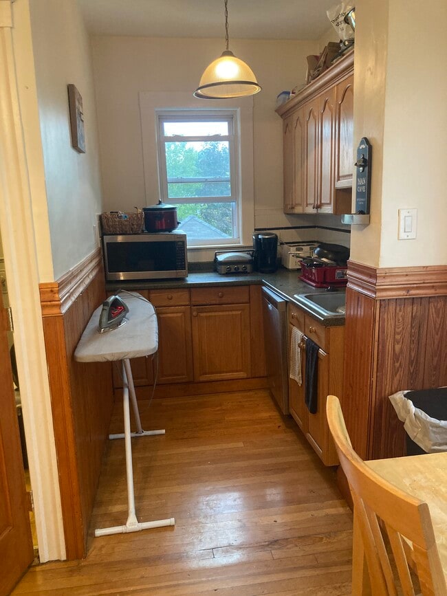 Photo - 21 Vershire St