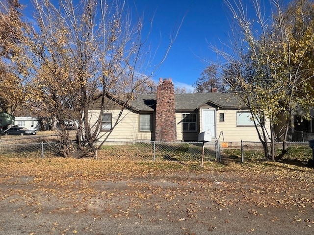 Building Photo - 2 Bed 1 Bath in Boise!